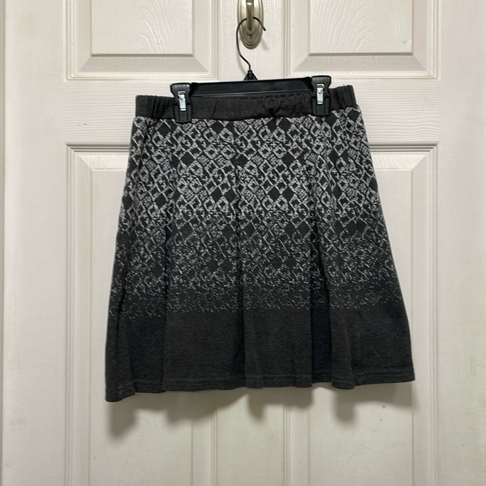 CREAM| Knit | Box Pleated | Pull On | Mini Skirt | Gray/White Print | Size S